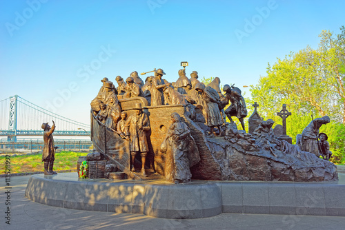 Принти на полотні Memorial to Irish famine at Penns Landing in Philadelphia