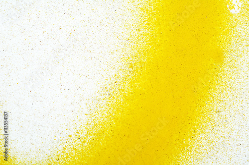 Фактурный цветной фон. Стена покрашенная старой желтой краской.© karnaval2018