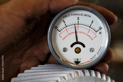 Gauss meter check magnetic field in work piece