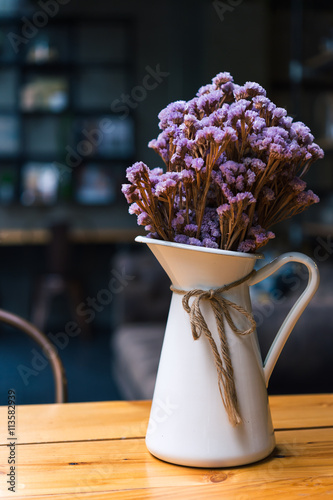 Obraz na płótnie Dried flowers in a vase w salonie