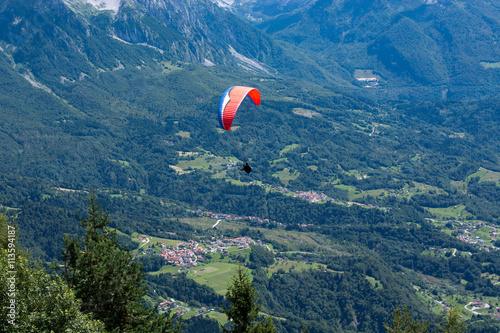 Obraz na plátně Parapendio sulle Dolomiti