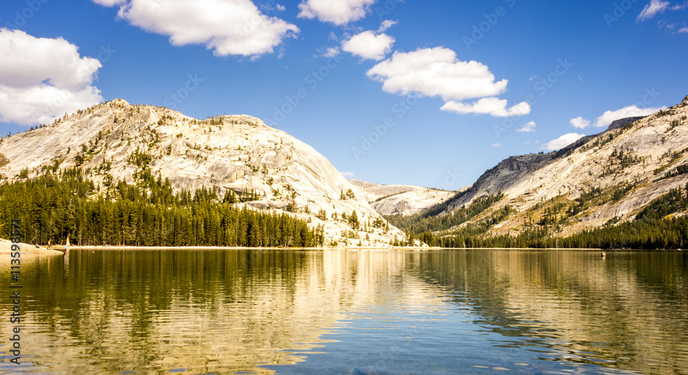 Beautiful lake in Yosemite National Park, California