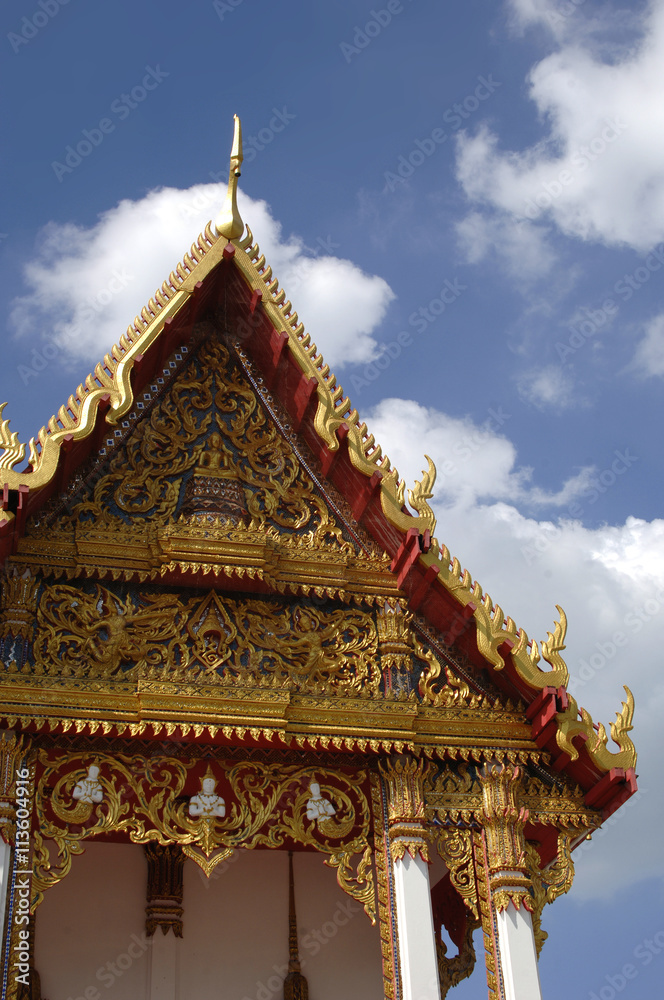 Buddhistische Tempel und Buddhastatuen in Südostasien