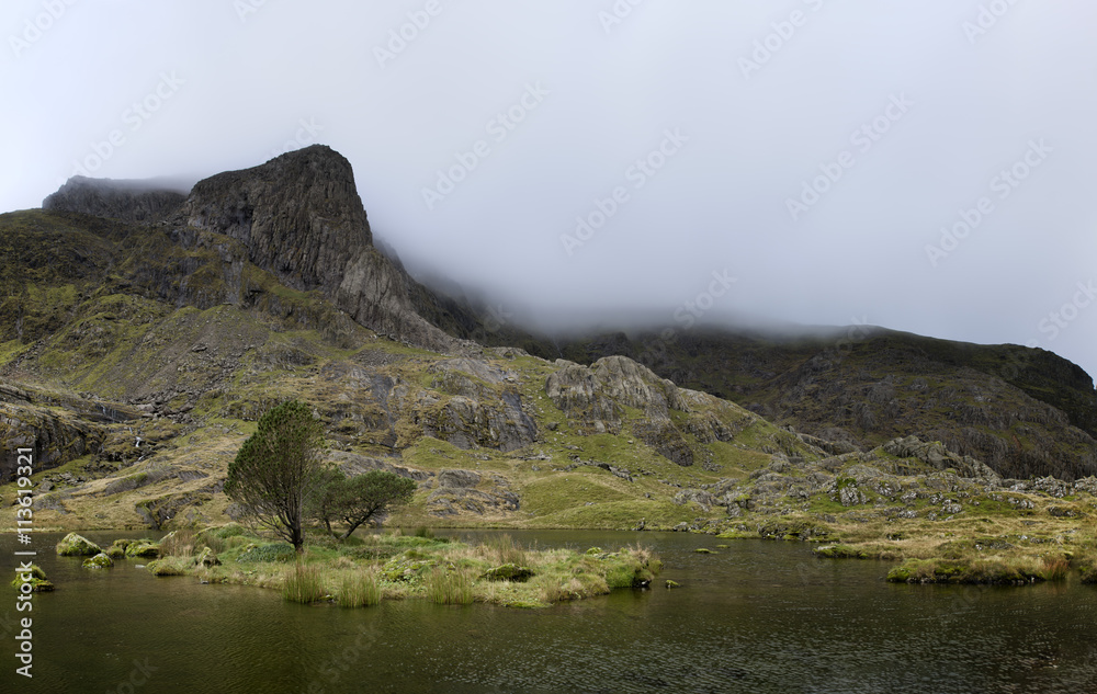 UK, North Wales, Snowdonia, Cwm Glas, Garnedd Ugain, Clogwyn y Parson, mountain lake UK, North Wales, Snowdonia, Cwm Glas, Garnedd Ugain, Clogwyn y Parson, mountain lake