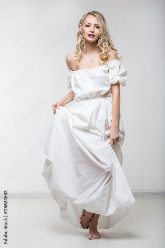 beautiful blond long haired girl with sword in fairy legend character
beautiful blond long haired girl with sword in fairy legend character