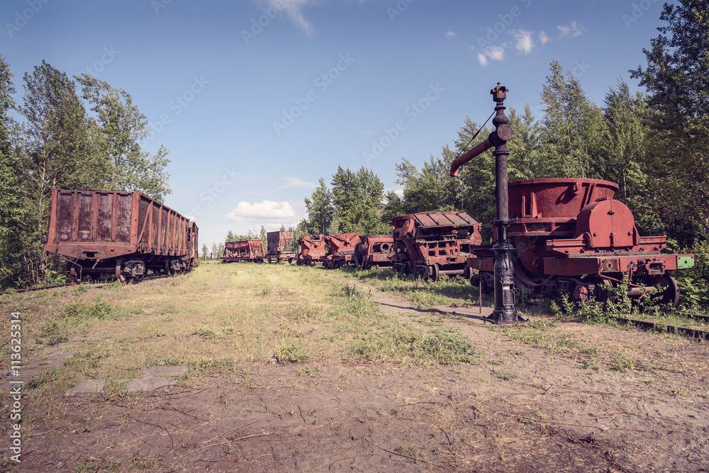 Obraz premium Old industrial railway cars for metallurgy plant