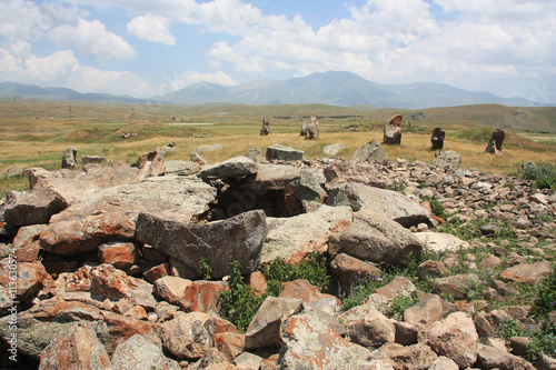 Zorakarer ein bronzezeitliches Gräberfeld mit antiker Siedlung in Armenien. 