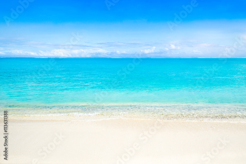 Urlaub im Sommer am Strand © eyetronic