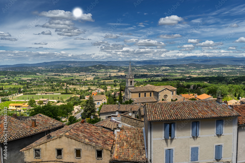 The hill top village of Bonnieux in the Luberon Provence