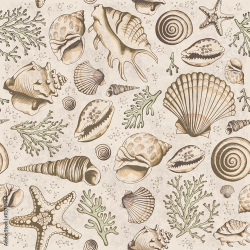 Seamless vintage pattern with seashells