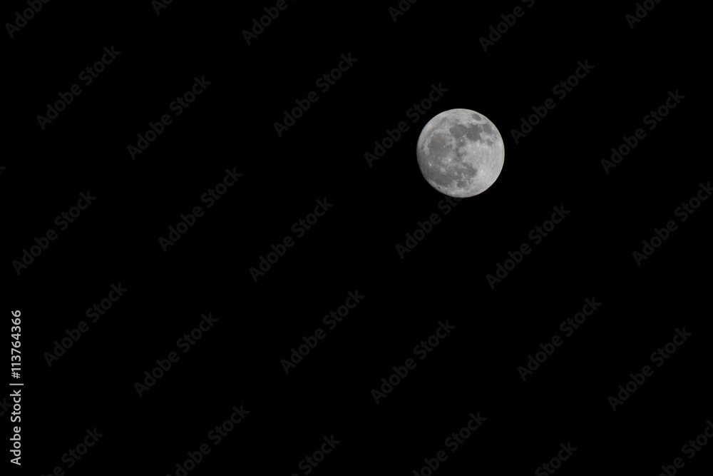 Nightshot of moon with telephoto lens Nightshot of moon with telephoto lens