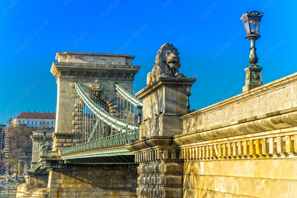 Naklejka premium Budapest, Chain Bridge and Buda Castle, Hungary