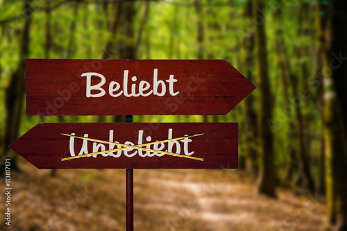 Schild 104 - Beliebt photo