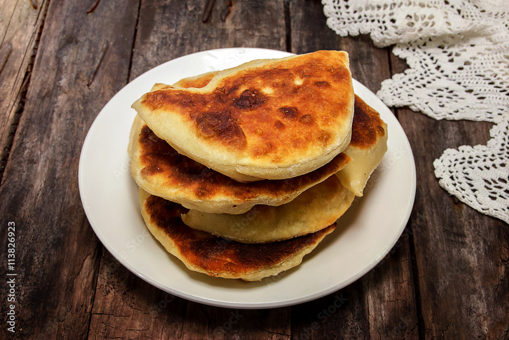 Karelian pastries -keitinpiiroa. Pies for the son-in-law with mi Karelian pastries -keitinpiiroa. Pies for the son-in-law with mi