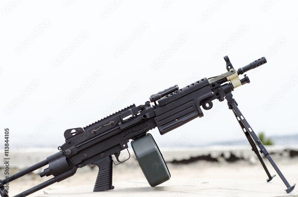 m249 minimi light machine gun airsoft m249 minimi light machine gun airsoft
