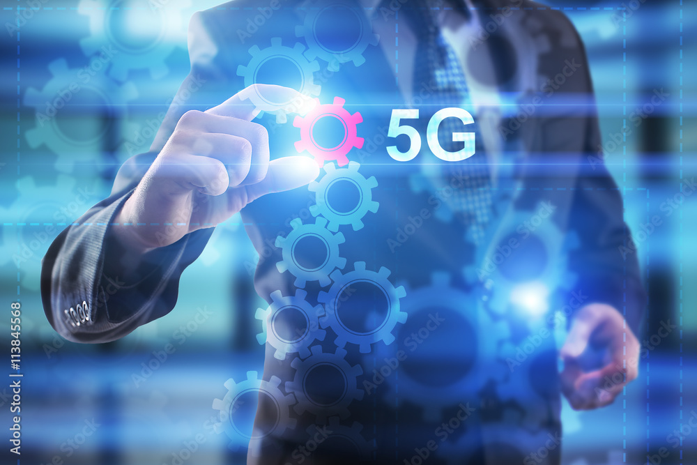 Fototapeta premium Businessman is selecting 5G.