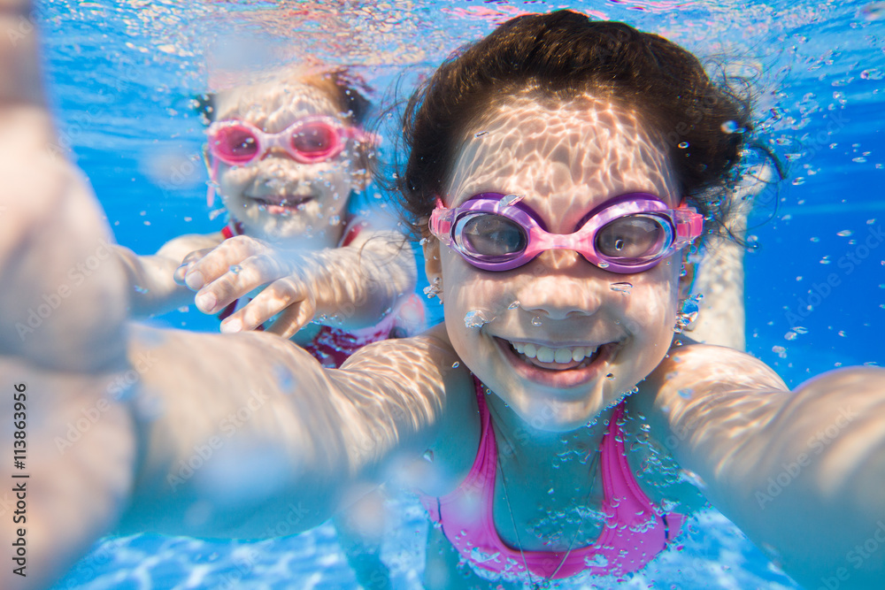 girls in swimming pool