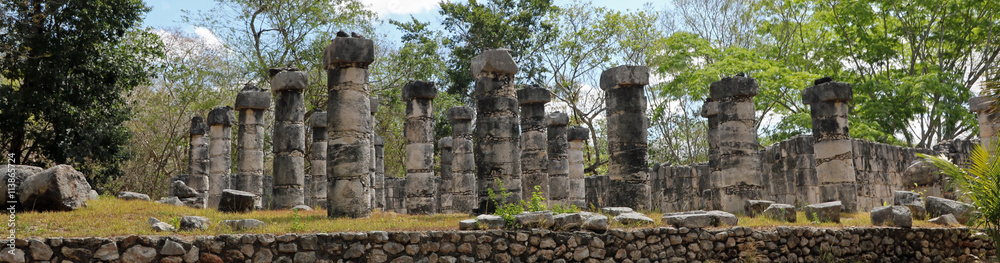 Säulen in Chichen Itza