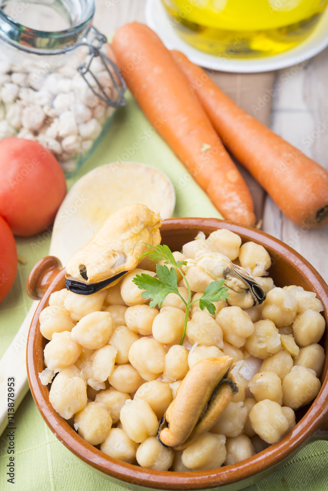 chickpeas with seafood chickpeas with seafood