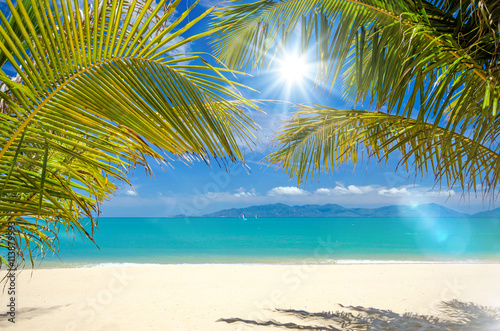 Auszeit, Entspannung, Urlaub, Ferien: einsamer, idyllischer Traumstrand in der Karibik :) © doris oberfrank-list