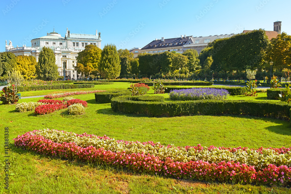 Naklejka premium Volksgarten (People's Garden) in Vienna, Austria