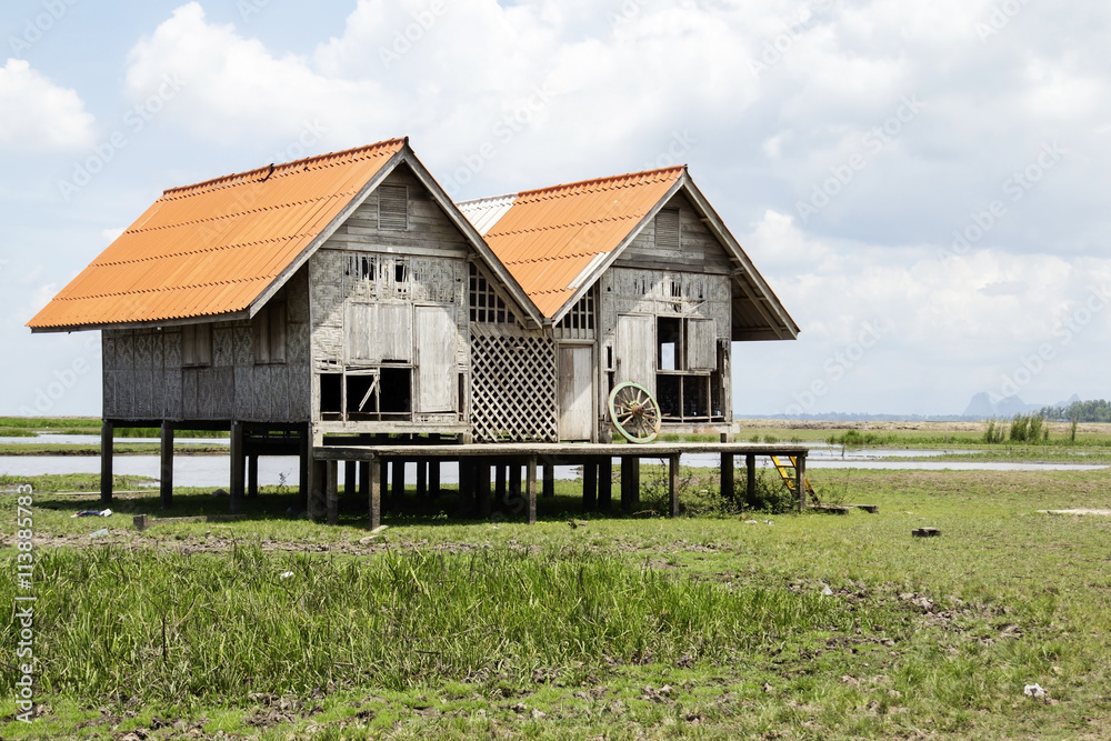 Damaged old house in phatthalung Thailand Damaged old house in phatthalung Thailand