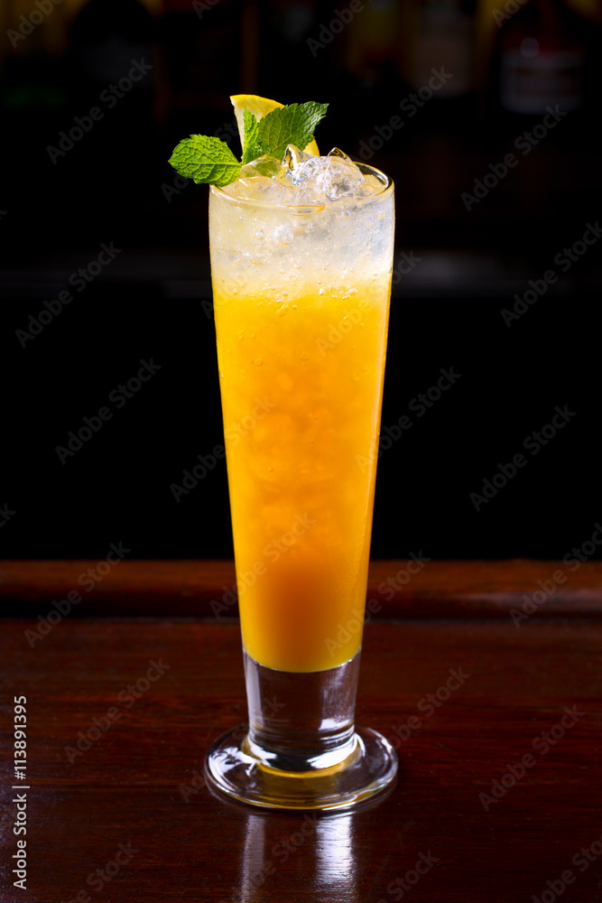 Fototapeta premium Collins Cocktail