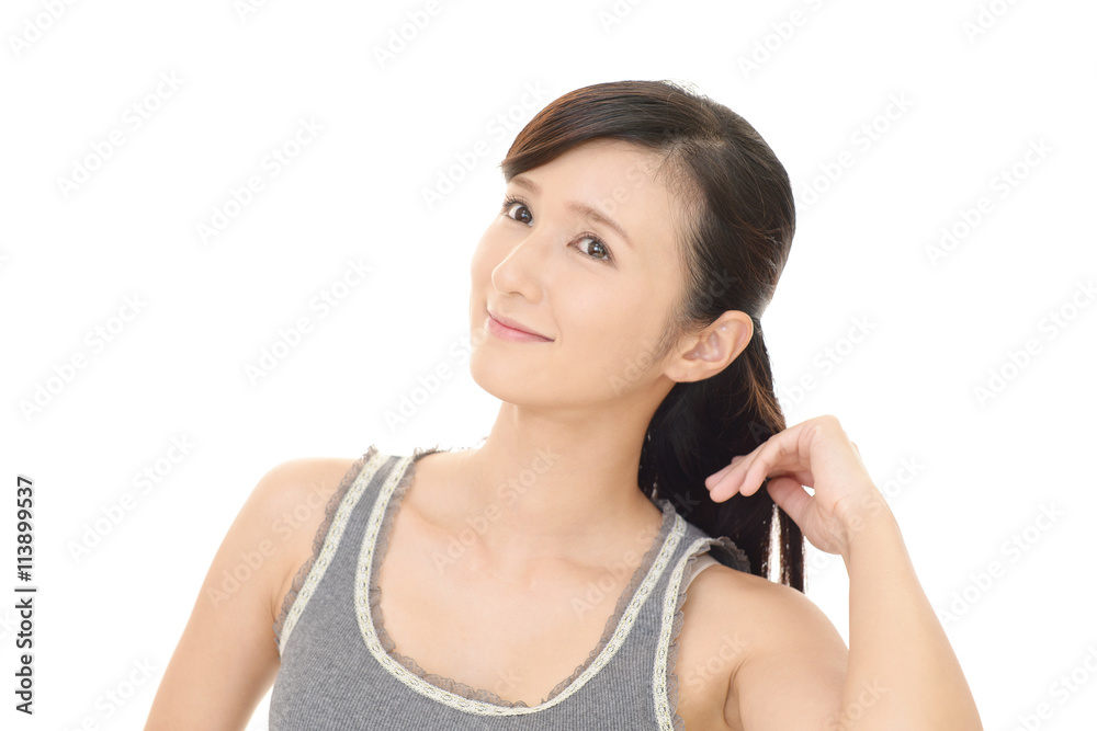 寛ぐ女性 寛ぐ女性