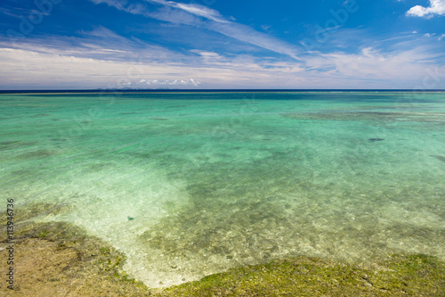 Fototapeta Naklejka Na Ścianę i Meble -  綺麗な沖縄のビーチ