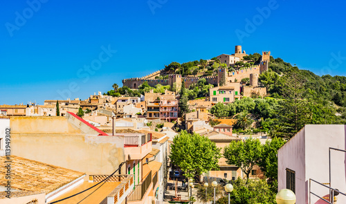 Spanien Mallorca Ausblick auf die Festung von Capdepera photo