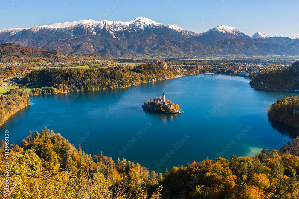 Naklejka premium Panoramic view of Lake Bled from Mt. Osojnica, Slovenia