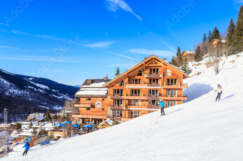 Obraz na płótnie Chalet on the slopes of the valley Meribel. Ski Resort Meribel w salonie