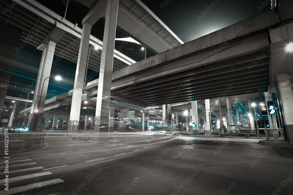 Naklejka premium City road bridget noc sceny nocnej