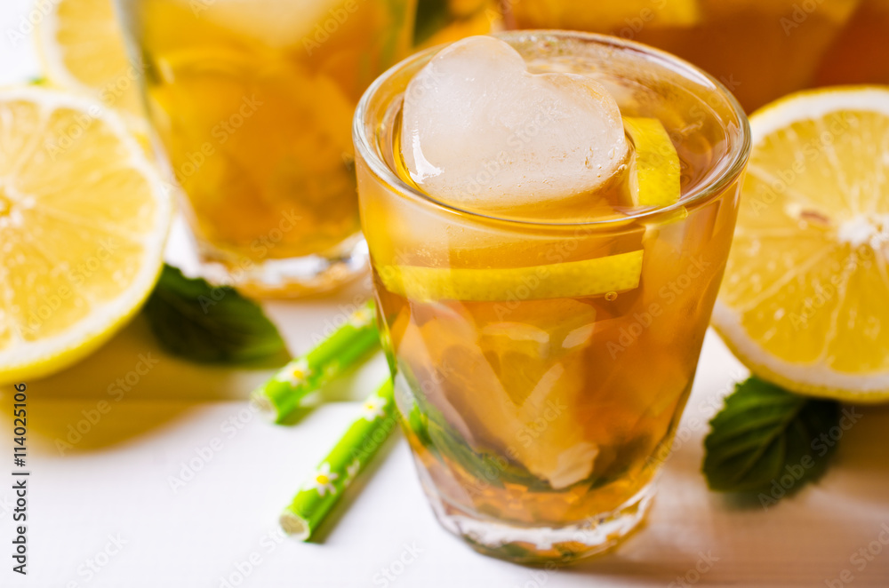 Cold tea with ice Cold tea with ice