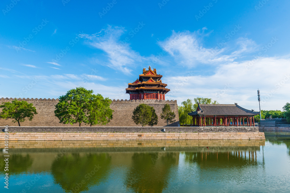 Naklejka premium Corner Tower in Imperial Palace in Beijing, China