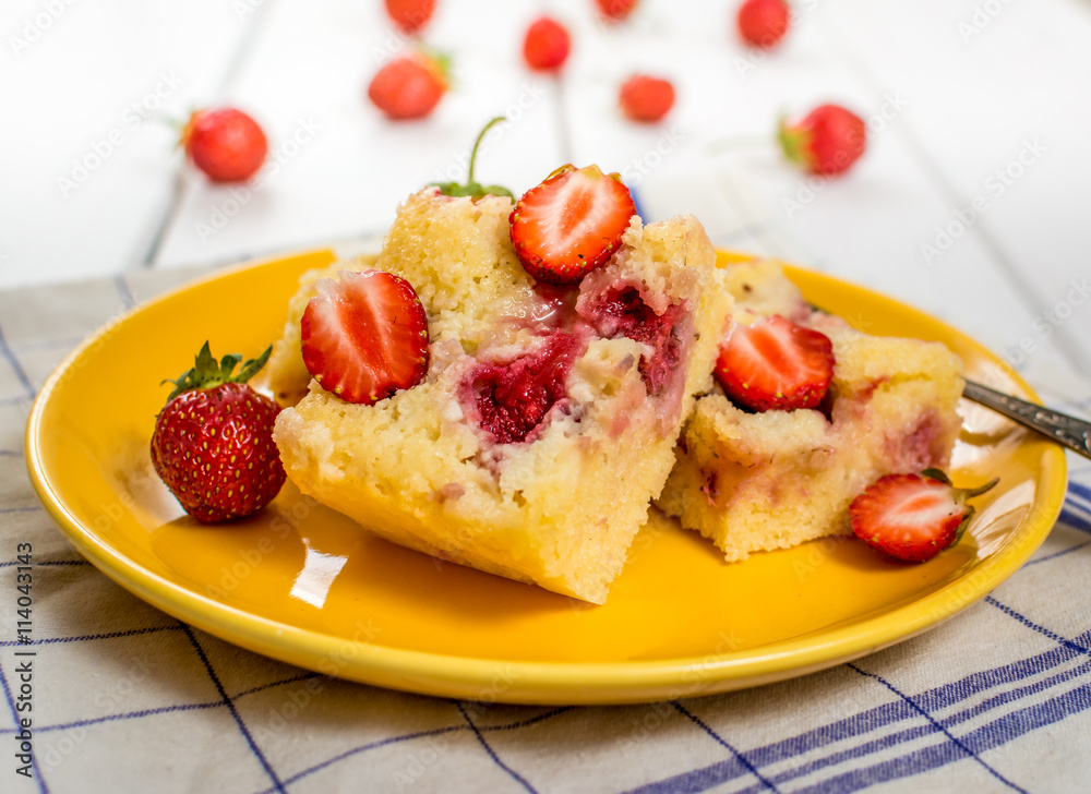 Traditional pie with strawberry