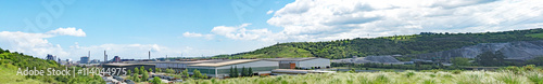 Paisaje industrial en Asturias, España