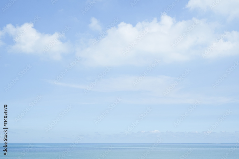 Beautiful sea with blue sky on sunny day