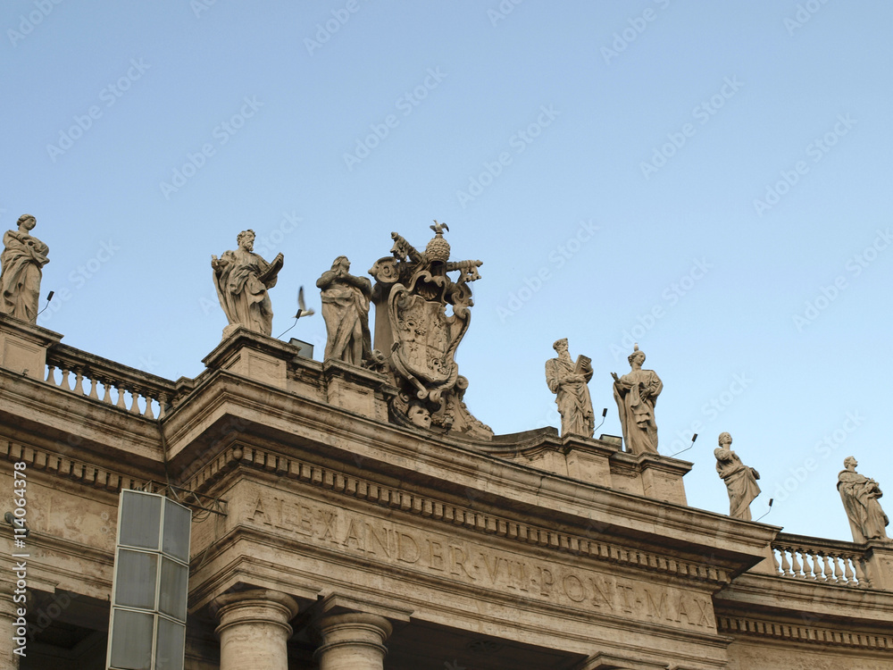 Statues of St Peter´s Basilica
