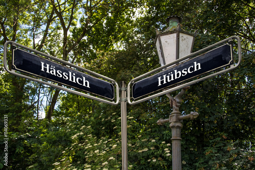 Schild 105 - Hübsch