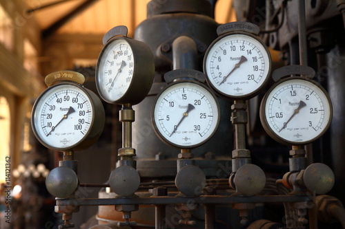 Vintage measurement display