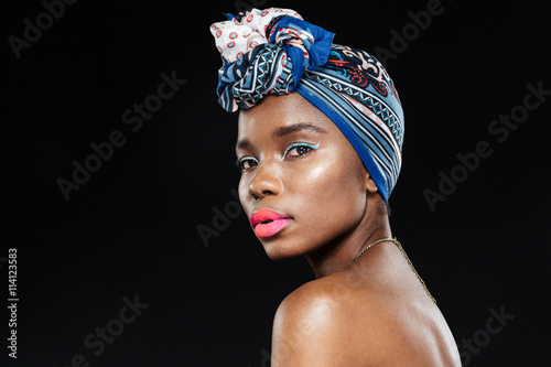 Canvas Print Close up portrait of an attractive african american woman