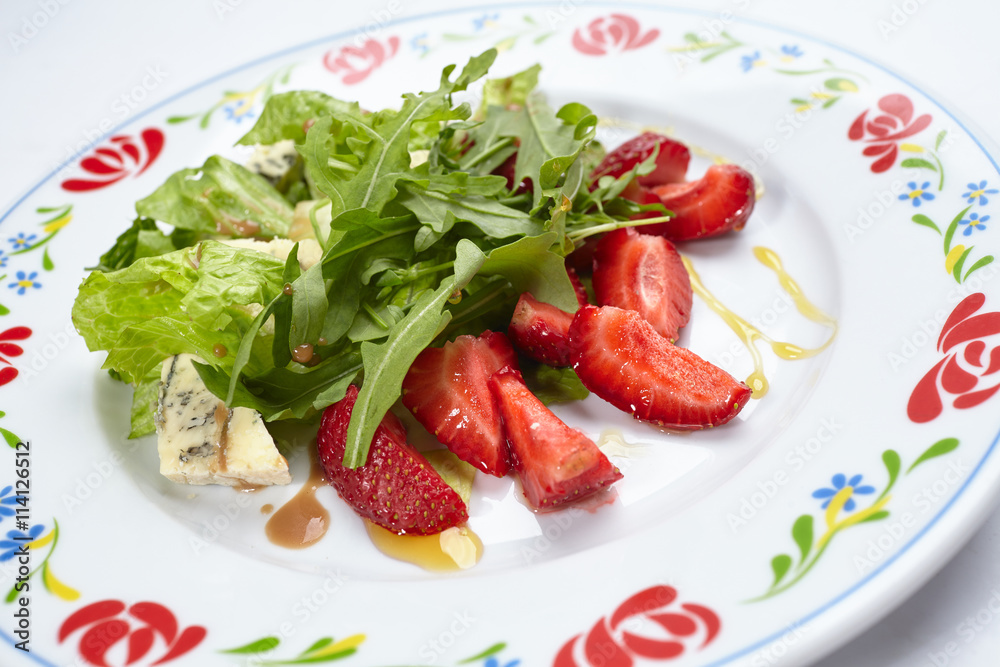 salad with strawberries salad with strawberries