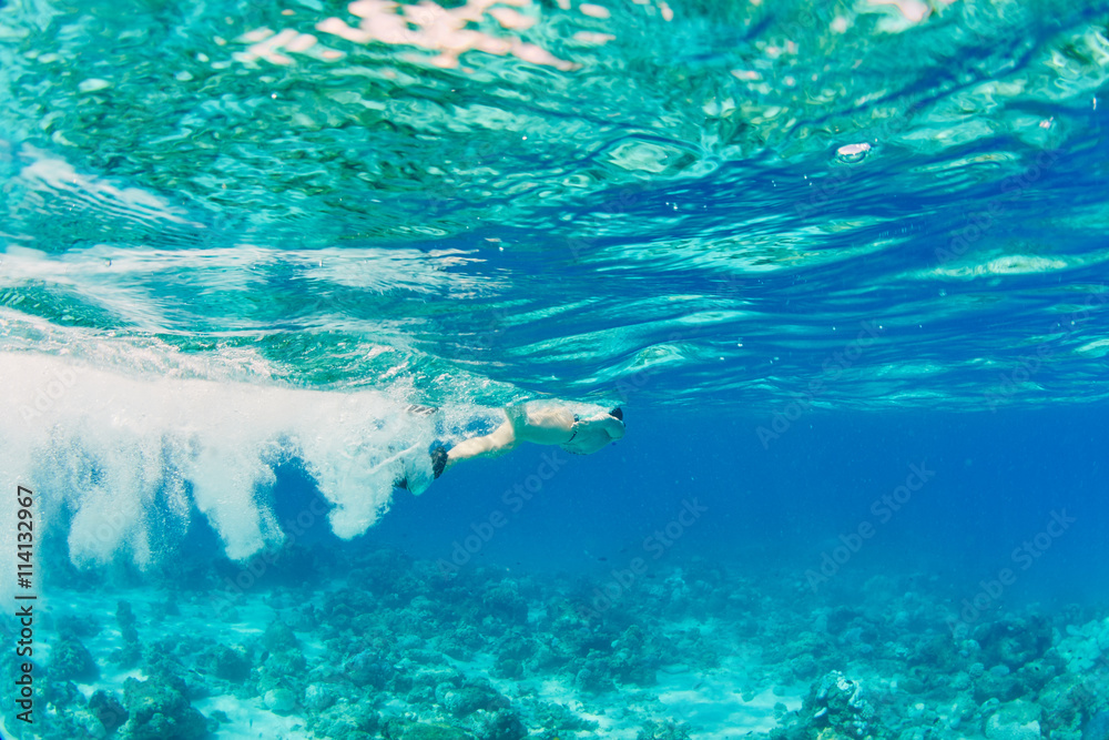 Fototapeta premium vacation on island in sea