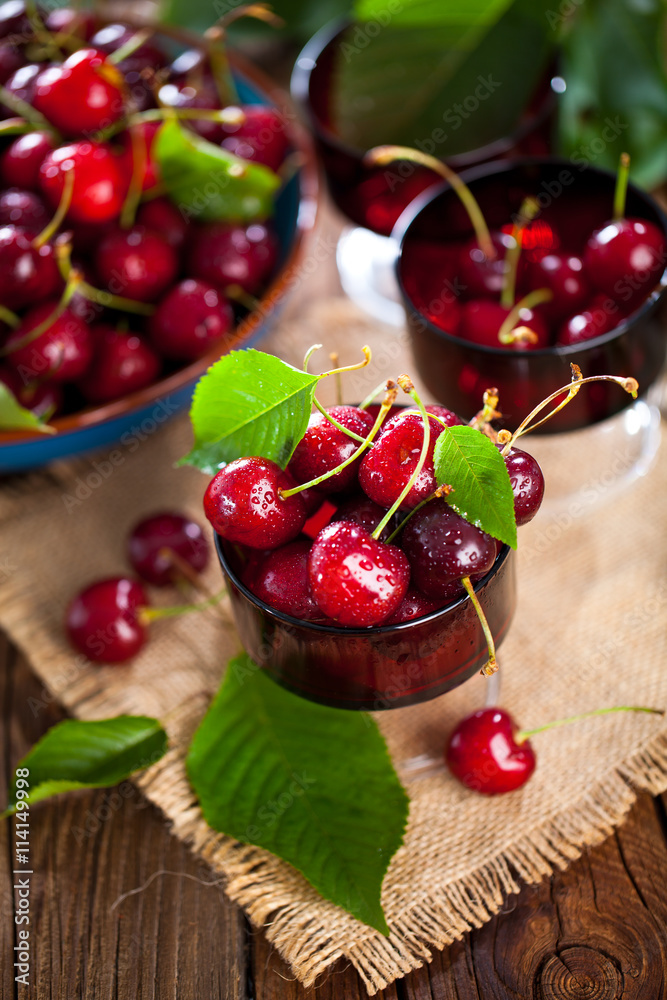 Frische und Leckere Kirschen Frische und Leckere Kirschen