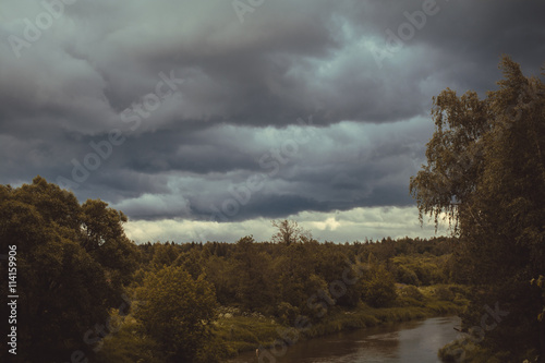Vászonkép Пасмурно. 4