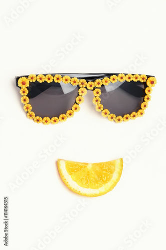 flower sunglasses with lemon lips