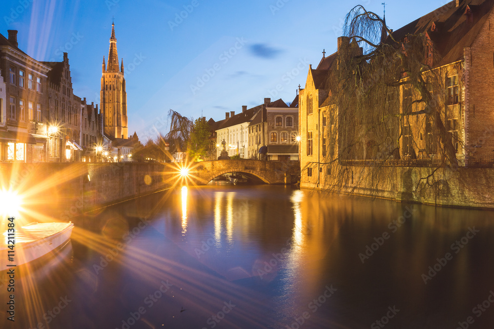 Fototapeta premium Bruges, Belgium, buildings and canals.