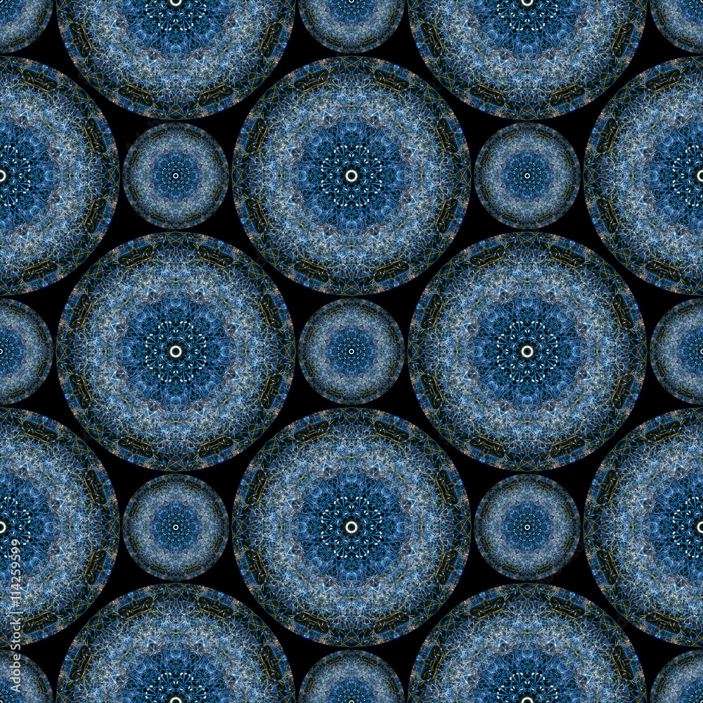 Mandala - Yantra - senza soluzione di continuità Mandala - Yantra - senza soluzione di continuità