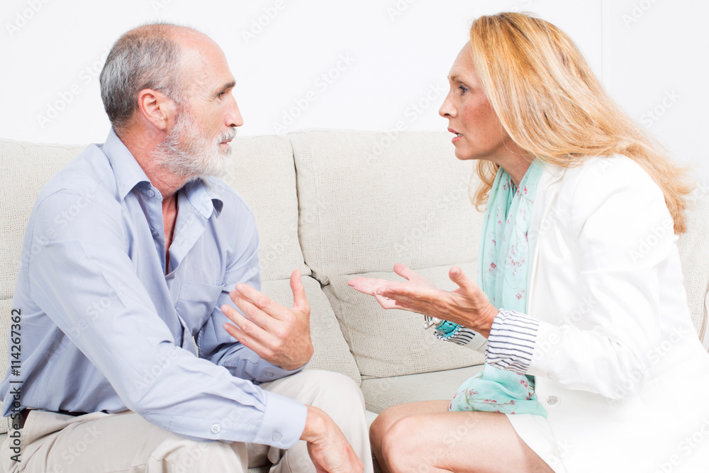 Obraz premium Fight between seniors